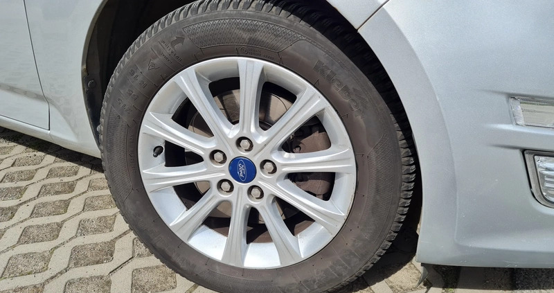 Ford Mondeo cena 23000 przebieg: 266463, rok produkcji 2011 z Wrocław małe 232